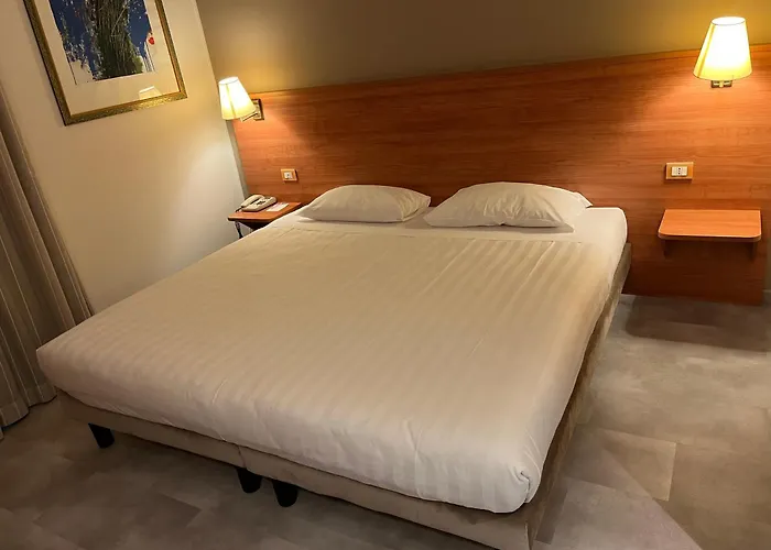 Hotel Re