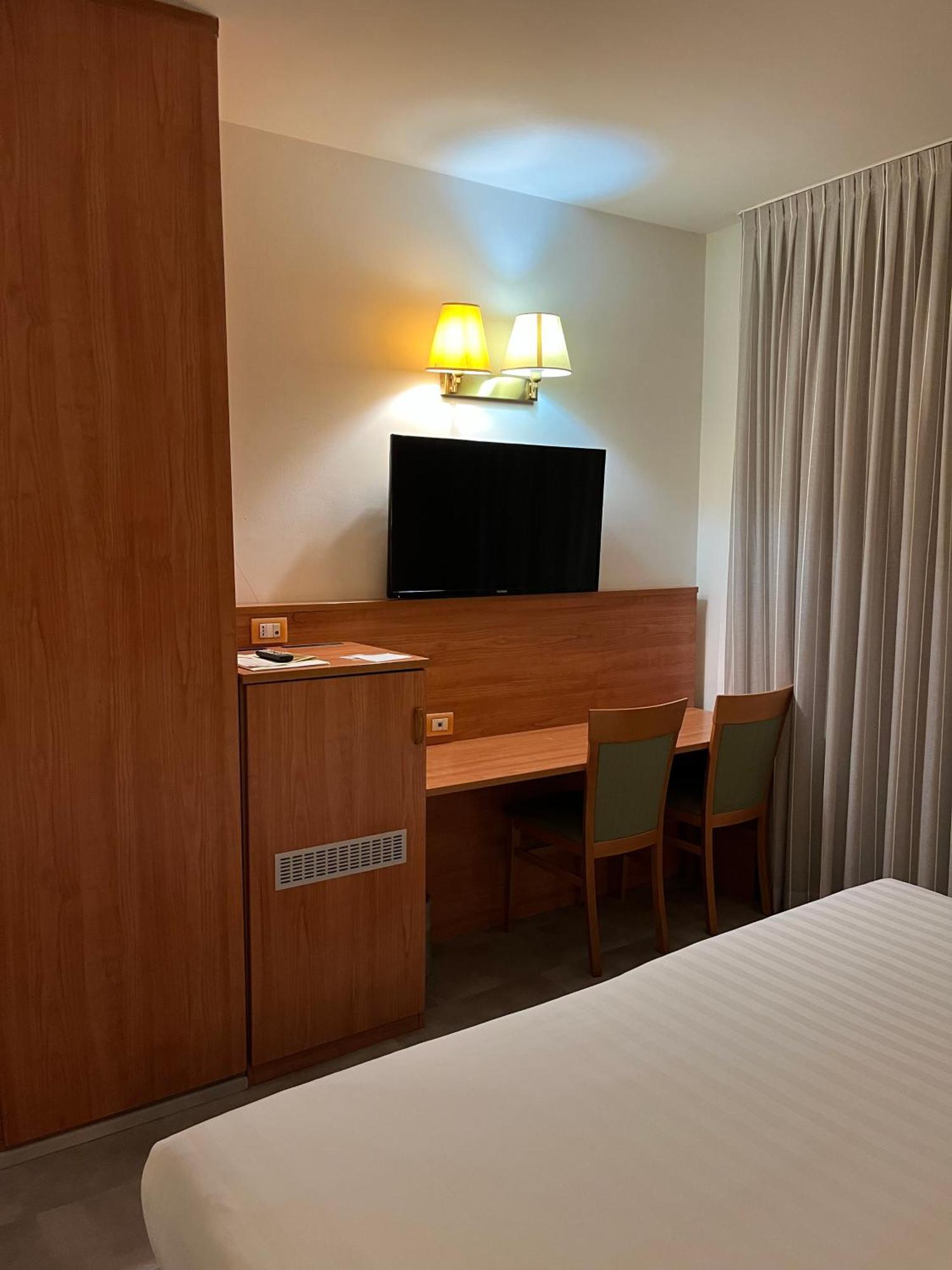 Re Hotel 3*