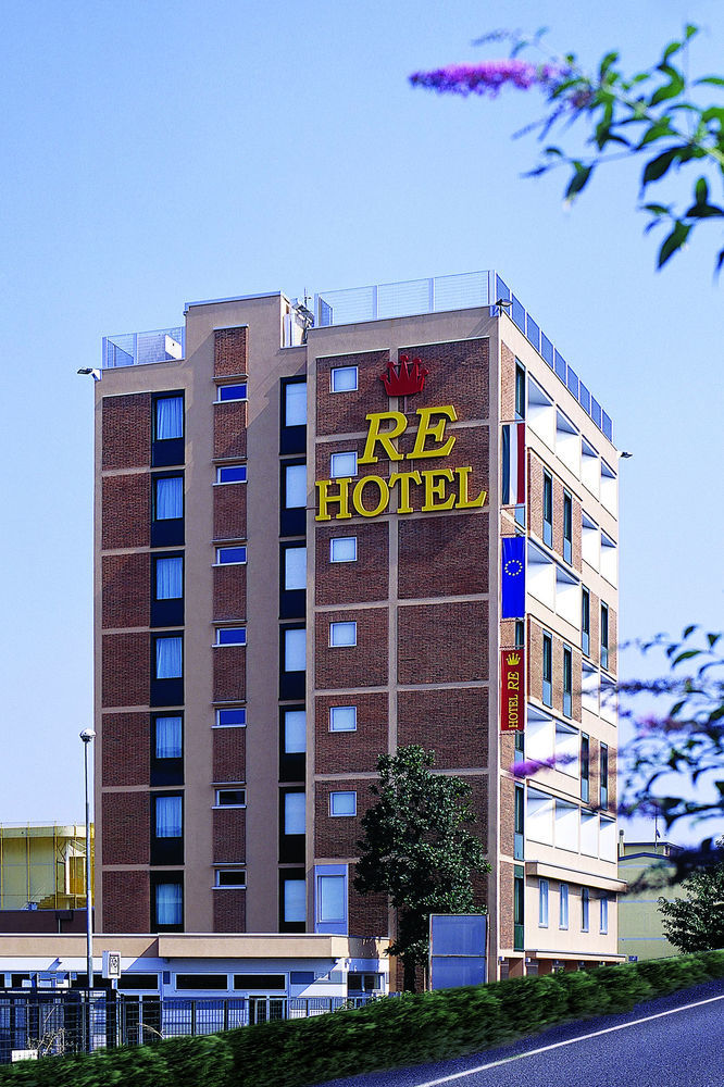 Re Hotel 3*